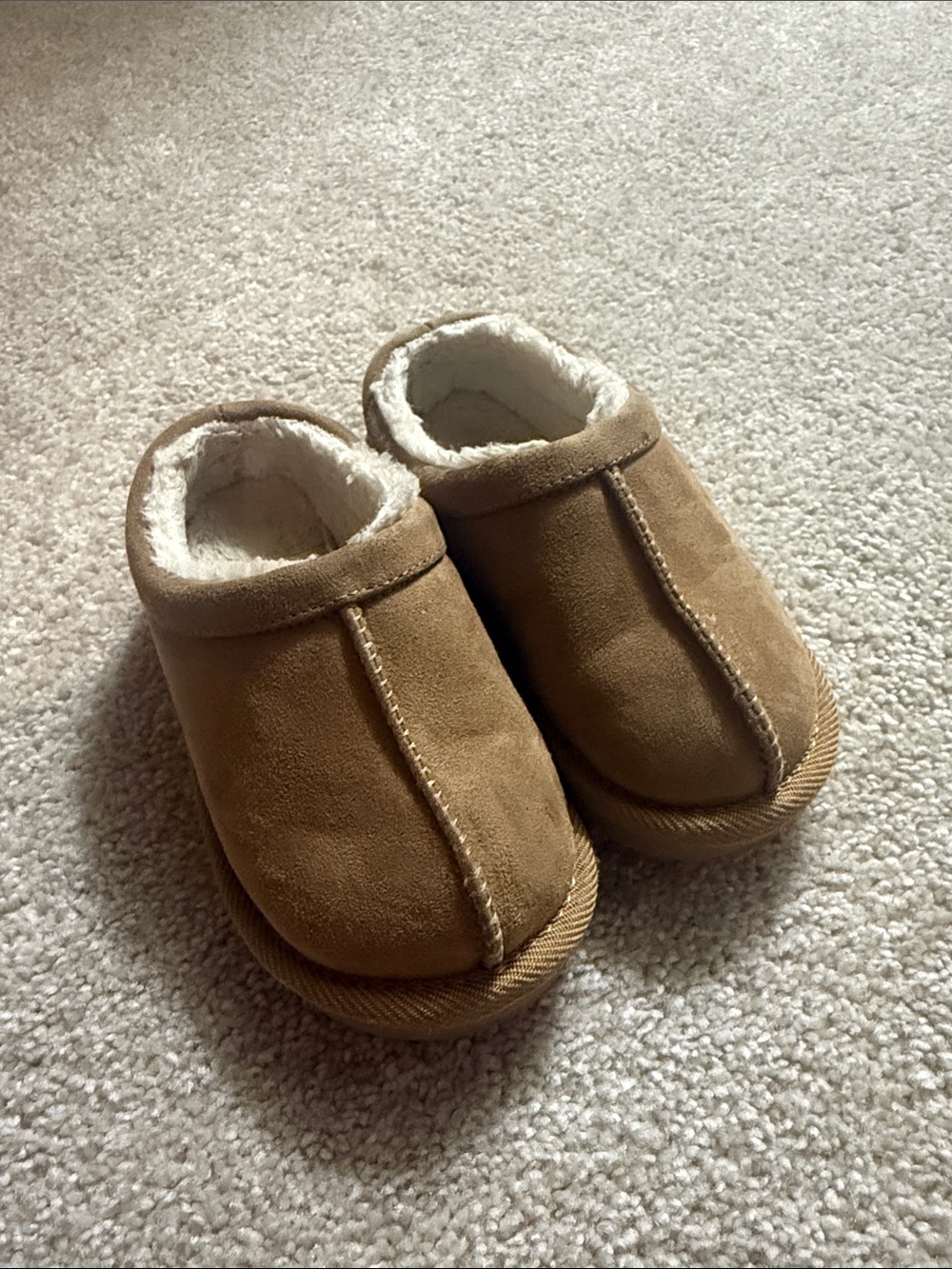 Girls 4T Tan Faux-Suede Cozy Slip-On Clogg Slippers from Target (cat and jack)